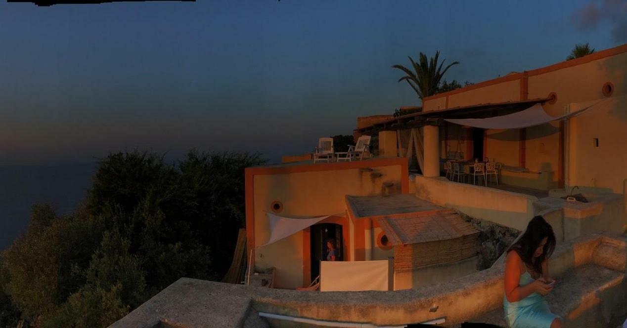 Bed and Breakfast Alicudi Giardino Dei Carrubi- Al Gradino 365 Exterior foto